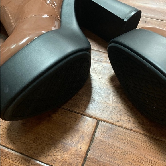 Gianni Bini Gb Levi Tate Patent Platform Mid Boots 8.5 - Picture 4 of 9